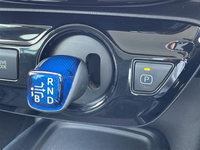 Toyota PRIUS 2021 8272466-20
