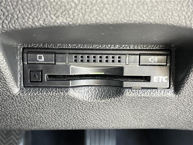 Toyota PRIUS 2016 8272467-18