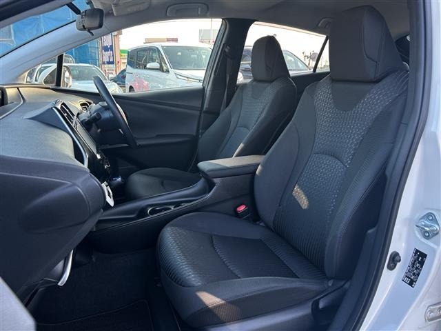 Toyota PRIUS 2016 8272468-4