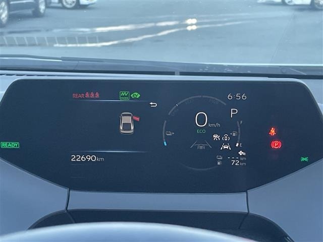 Toyota PRIUS 2023 8272469-9
