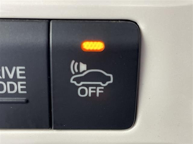 Toyota PRIUS 2016 8272470-1