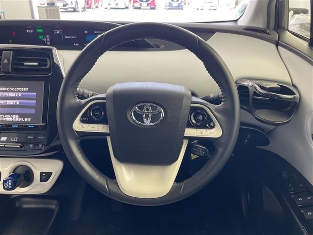 Toyota PRIUS 2016 8272470-10