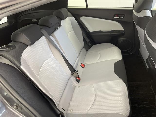 Toyota PRIUS 2016 8272470-2