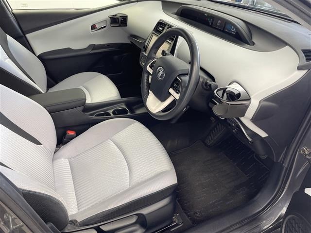 Toyota PRIUS 2016 8272470-23