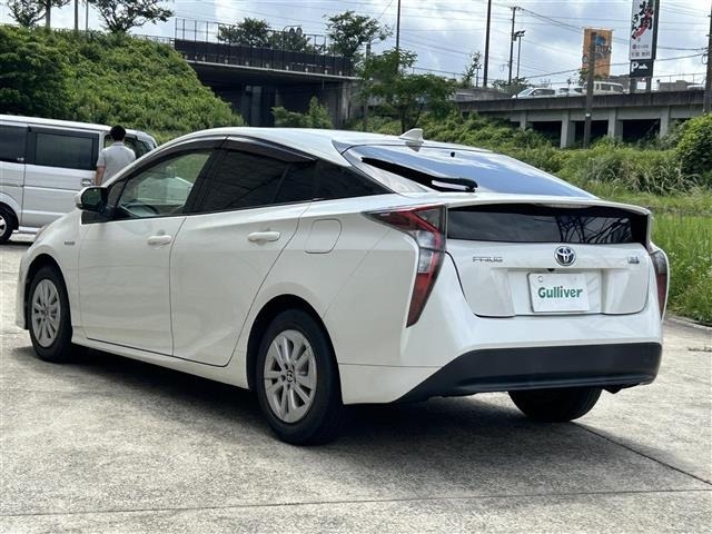 Toyota PRIUS 2016 8272471-13