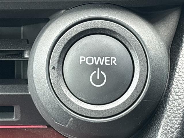 Toyota PRIUS 2023 8272472-6