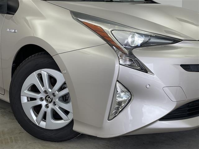 Toyota PRIUS 2018 8272473-10