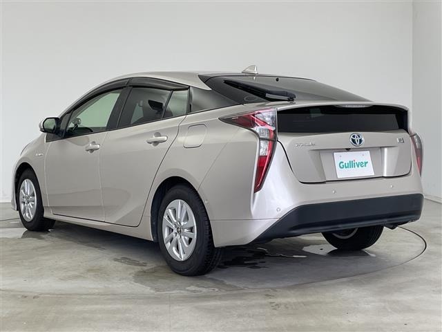 Toyota PRIUS 2018 8272473-13