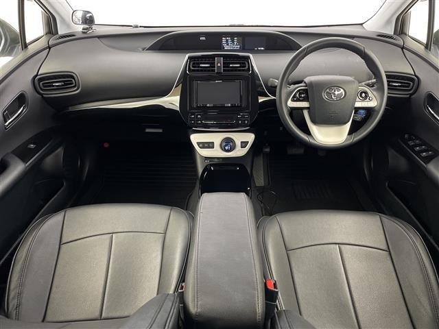 Toyota PRIUS 2018 8272473-15