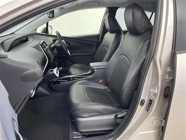 Toyota PRIUS 2018 8272473-7