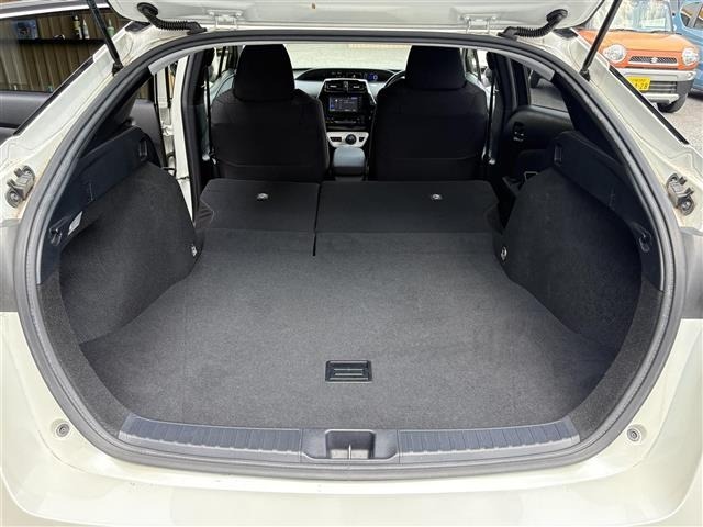 Toyota PRIUS 2016 8272475-10