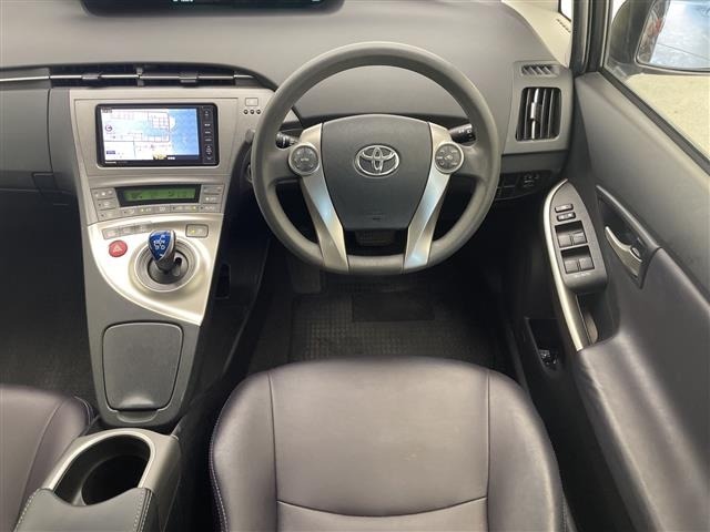 Toyota PRIUS 2013 8272476-3