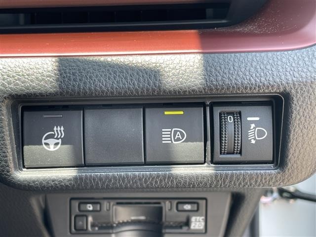 Toyota PRIUS 2023 8272477-1