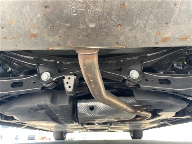 Toyota PRIUS 2023 8272477-13