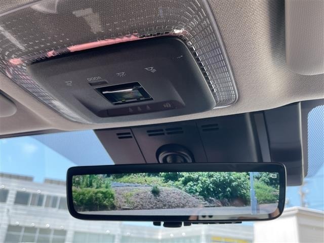 Toyota PRIUS 2023 8272477-2