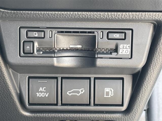 Toyota PRIUS 2023 8272477-21