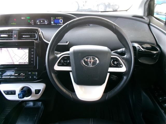 Toyota PRIUS 2016 8272478-14