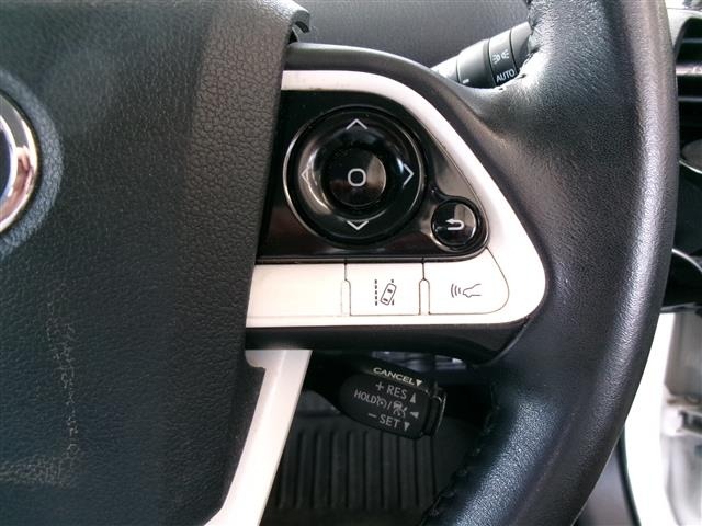Toyota PRIUS 2016 8272478-7