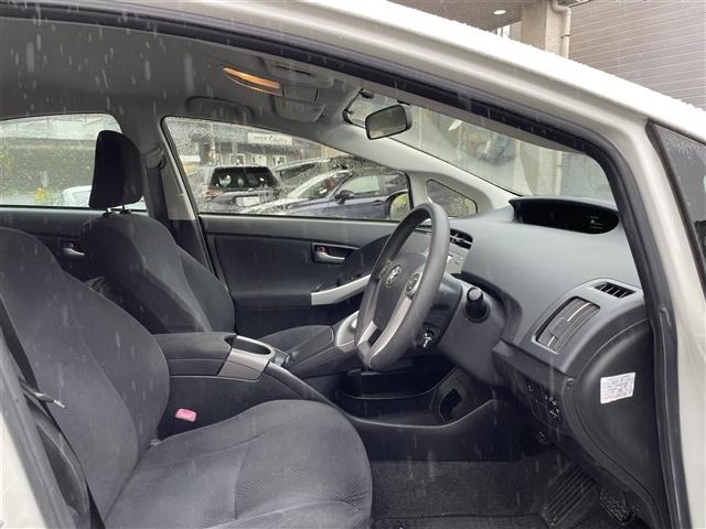 Toyota PRIUS 2012 8272480-10