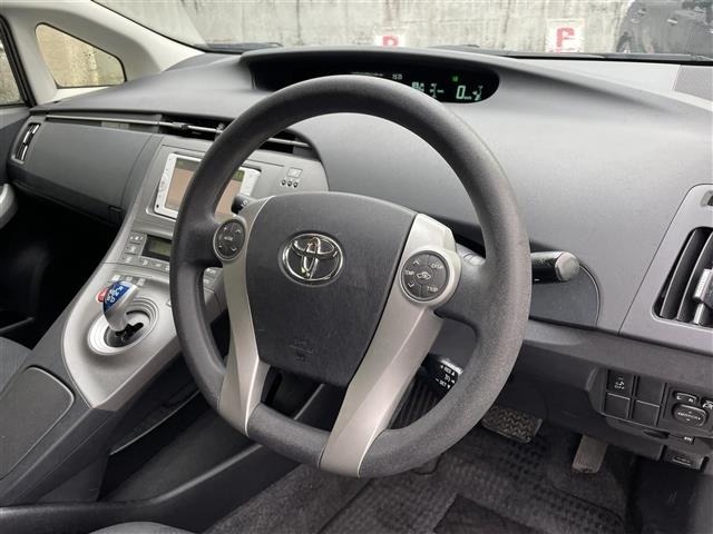 Toyota PRIUS 2012 8272480-16