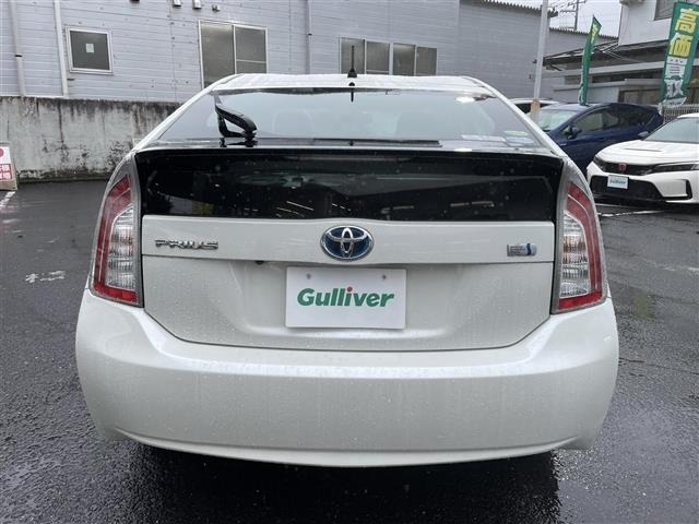 Toyota PRIUS 2012 8272480-2