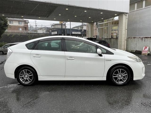 Toyota PRIUS 2012 8272480-4