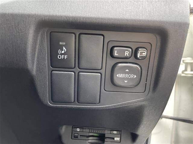 Toyota PRIUS 2012 8272480-8