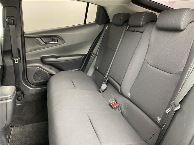 Toyota PRIUS 2023 8272481-11