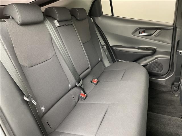 Toyota PRIUS 2023 8272481-12