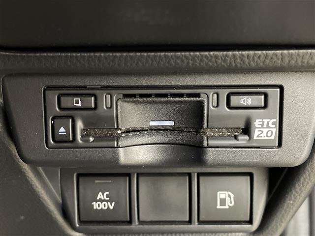 Toyota PRIUS 2023 8272481-14