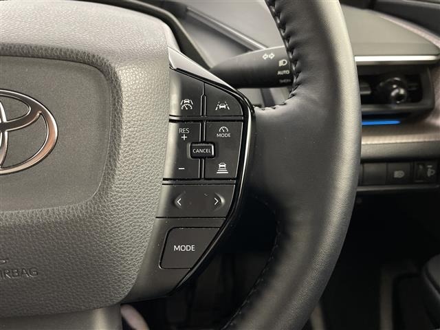 Toyota PRIUS 2023 8272481-7