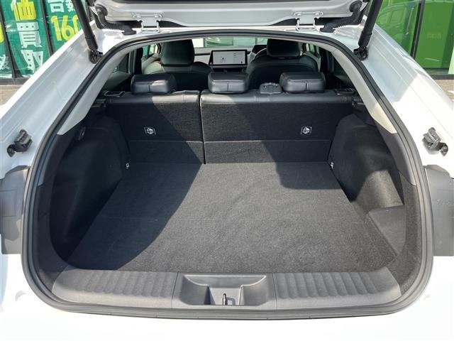 Toyota PRIUS 2023 8272484-12