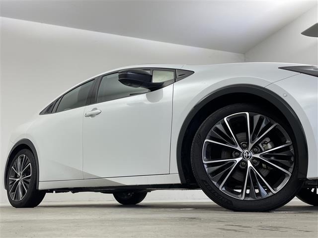 Toyota PRIUS 2023 8272485-12