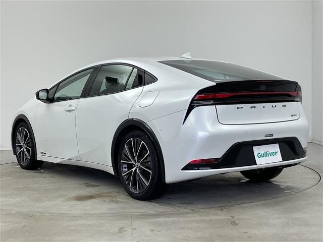 Toyota PRIUS 2023 8272485-13