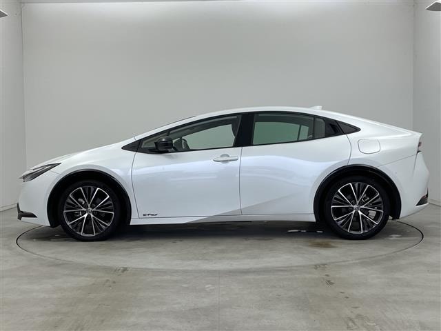 Toyota PRIUS 2023 8272485-6