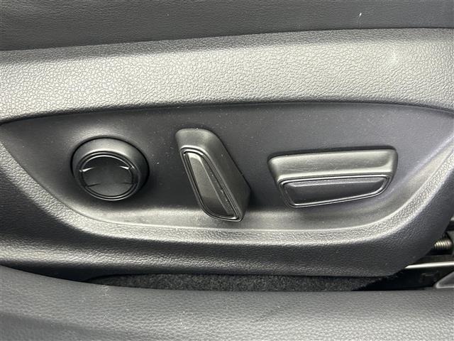 Toyota PRIUS 2023 8272486-10
