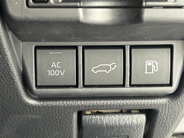 Toyota PRIUS 2023 8272486-9