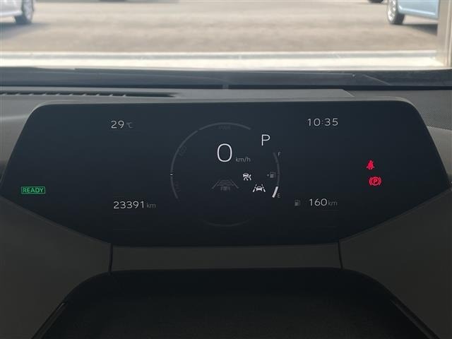 Toyota PRIUS 2023 8272488-22