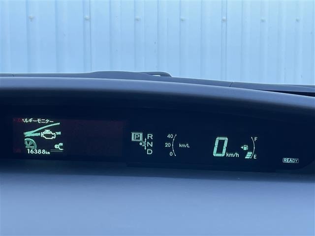 Toyota PRIUS 2010 8272489-17