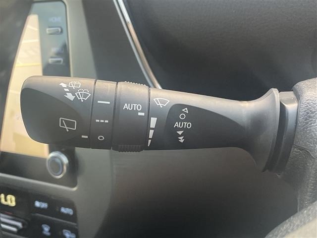 Toyota PRIUS 2021 8272492-21