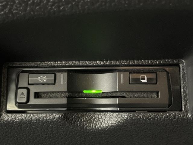 Toyota PRIUS 2017 8272493-16