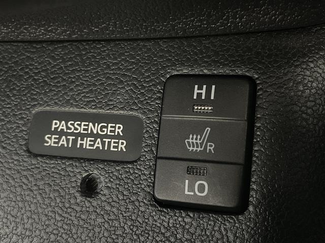 Toyota PRIUS 2017 8272493-17