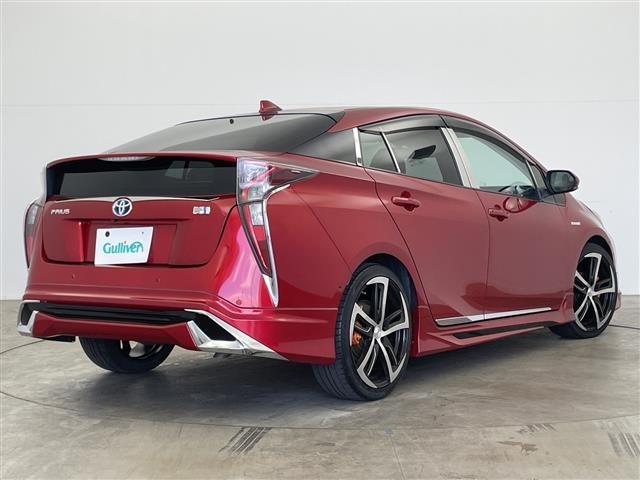 Toyota PRIUS 2017 8272493-2