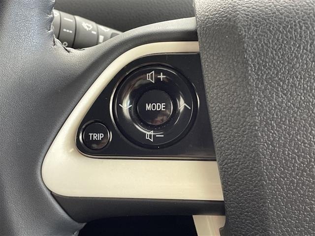 Toyota PRIUS 2016 8272494-3