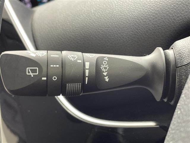 Toyota PRIUS 2016 8272494-8