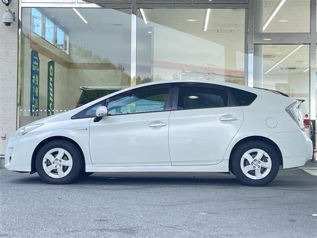 Toyota PRIUS 2011 8272495-4