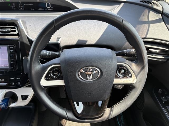 Toyota PRIUS 2016 8272496-3