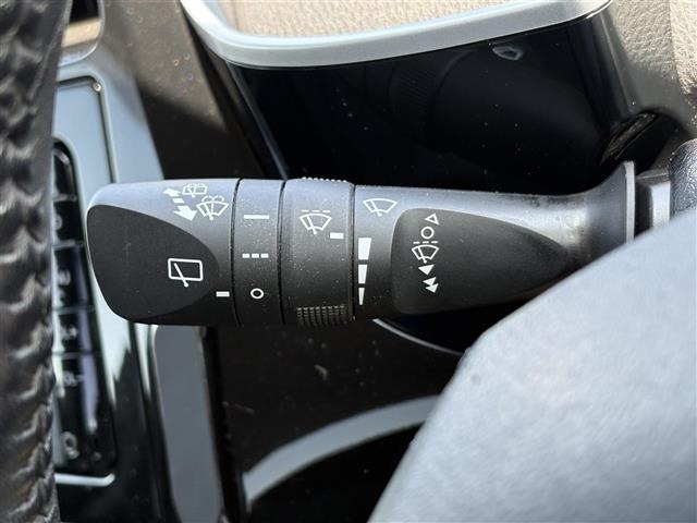 Toyota PRIUS 2016 8272496-9