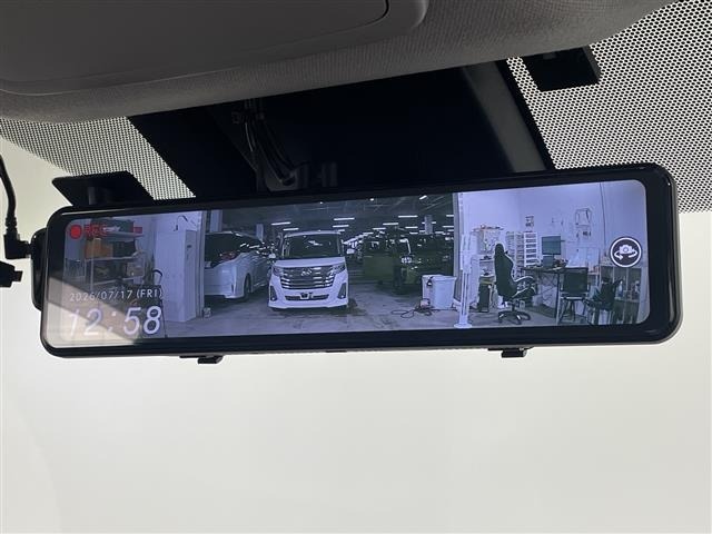 Toyota PRIUS 2020 8272497-19