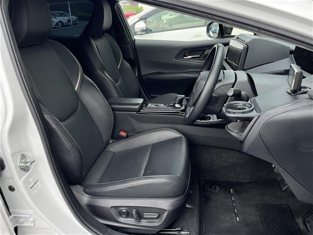 Toyota PRIUS 2023 8272498-10